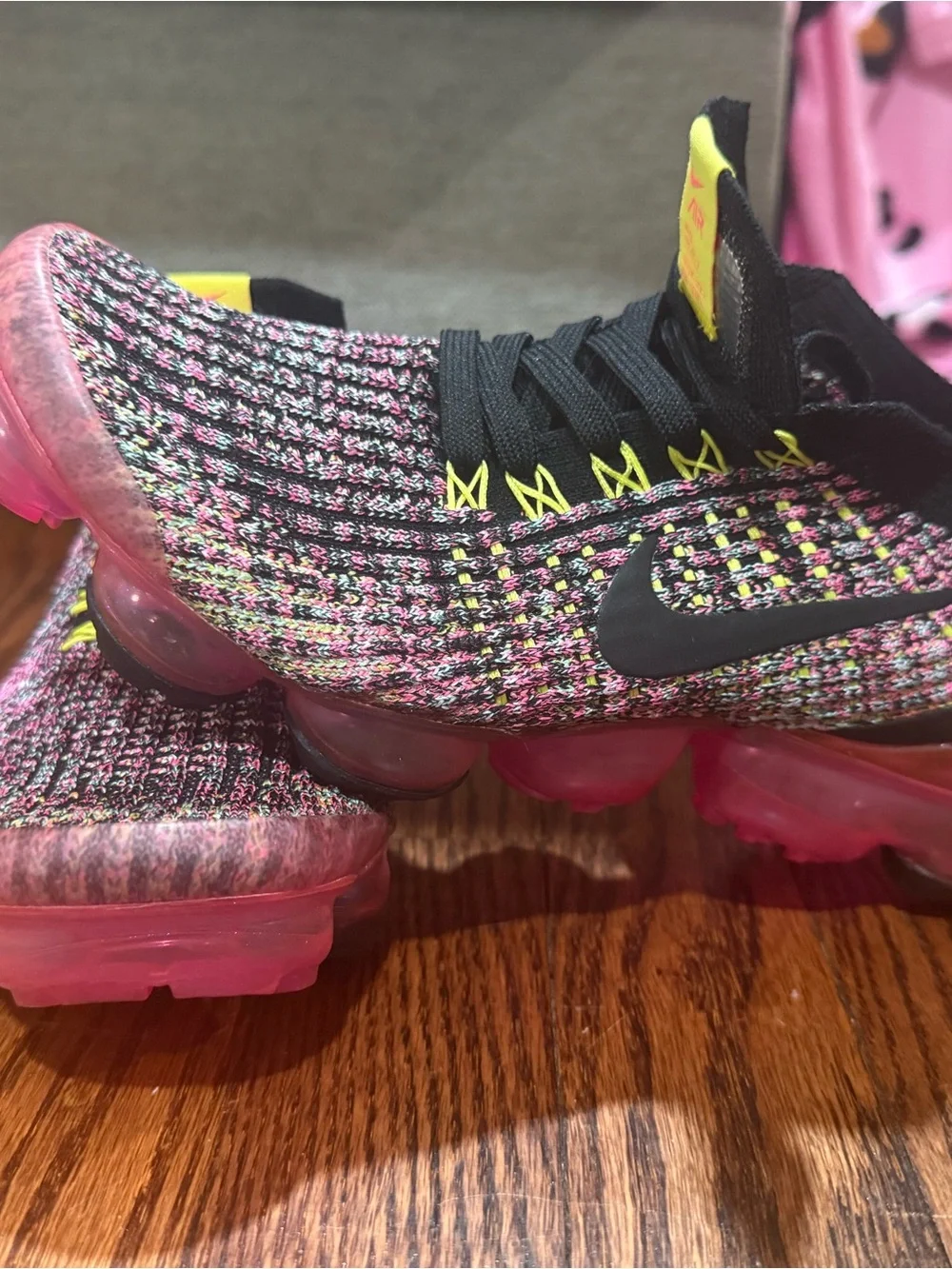 Nike Multicolor Flyknit Air VaporMax Sneakers W8